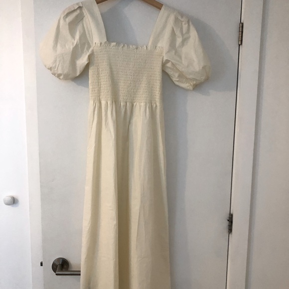 Mango dress in white. - Picture 2 of 3